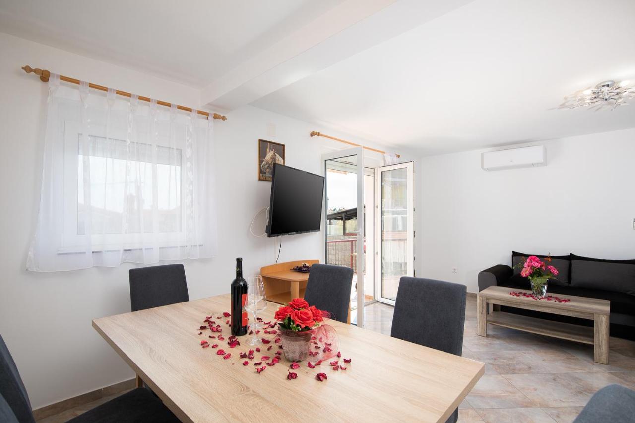 מדולין Apartmani Dujmovic מראה חיצוני תמונה